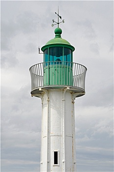 cau gio vang
